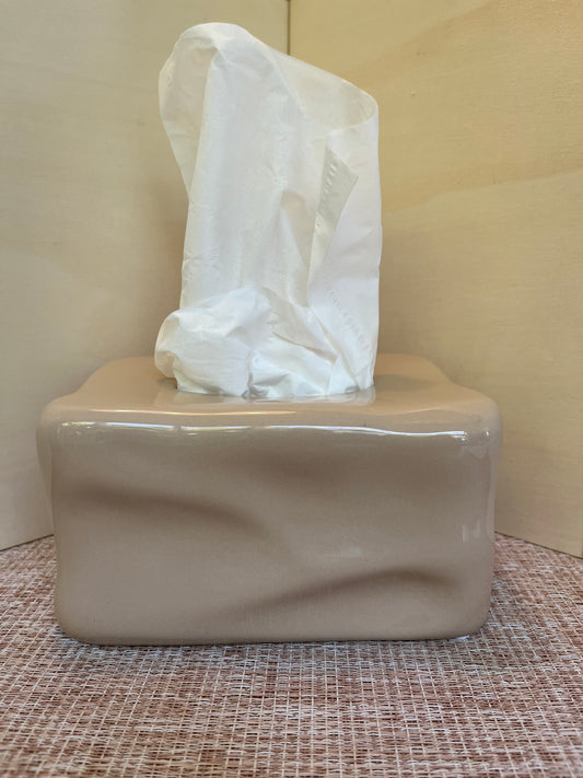 Ceramic Tissue Holder
